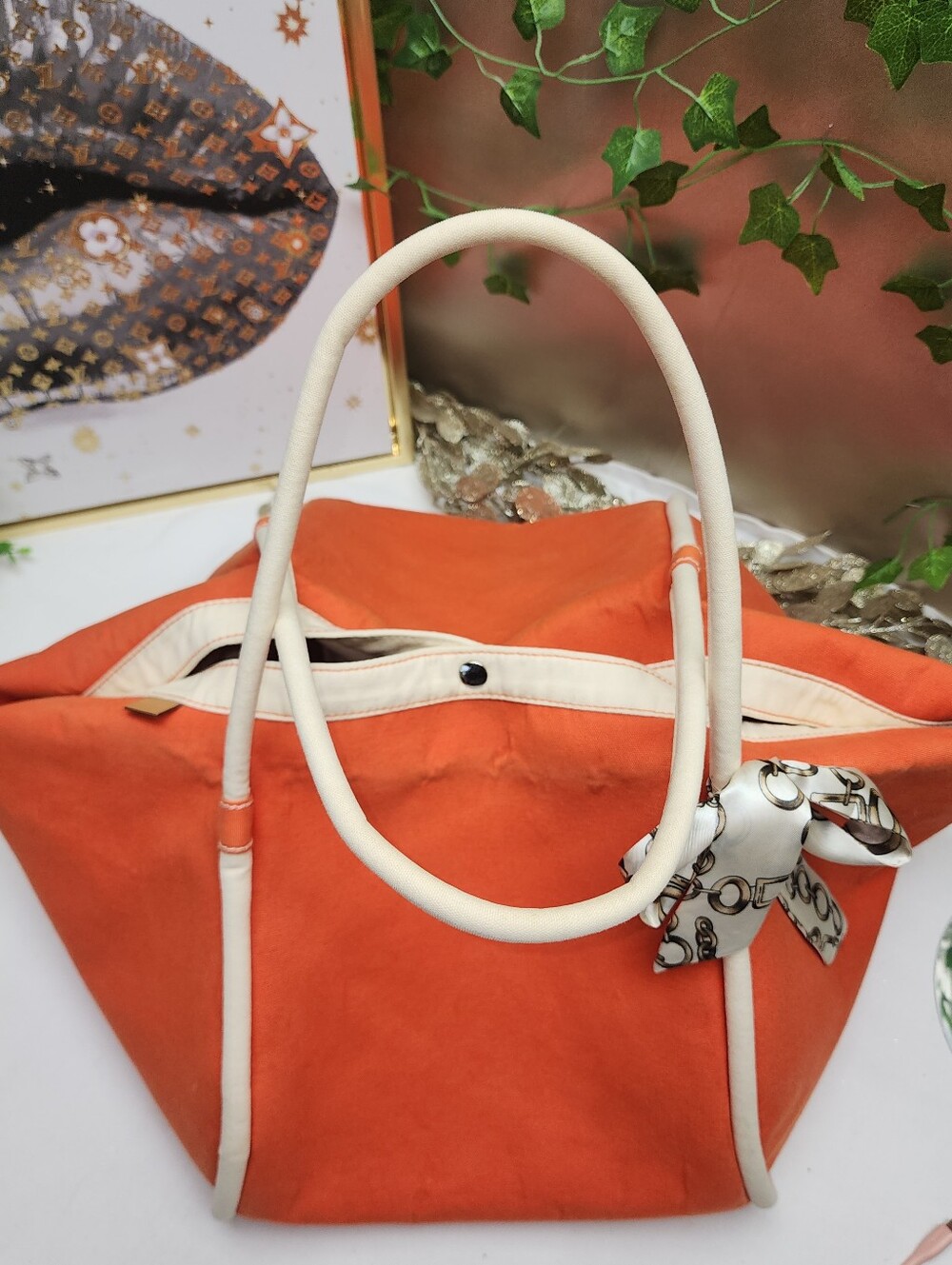 Authentic Hermes Beach Tote With Pouch - Picture 10 of 13
